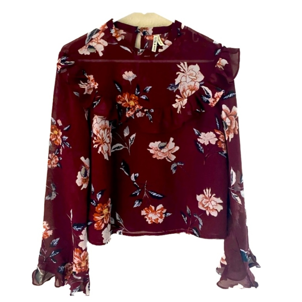 Live 4 Truth Ruffled Top Sz L